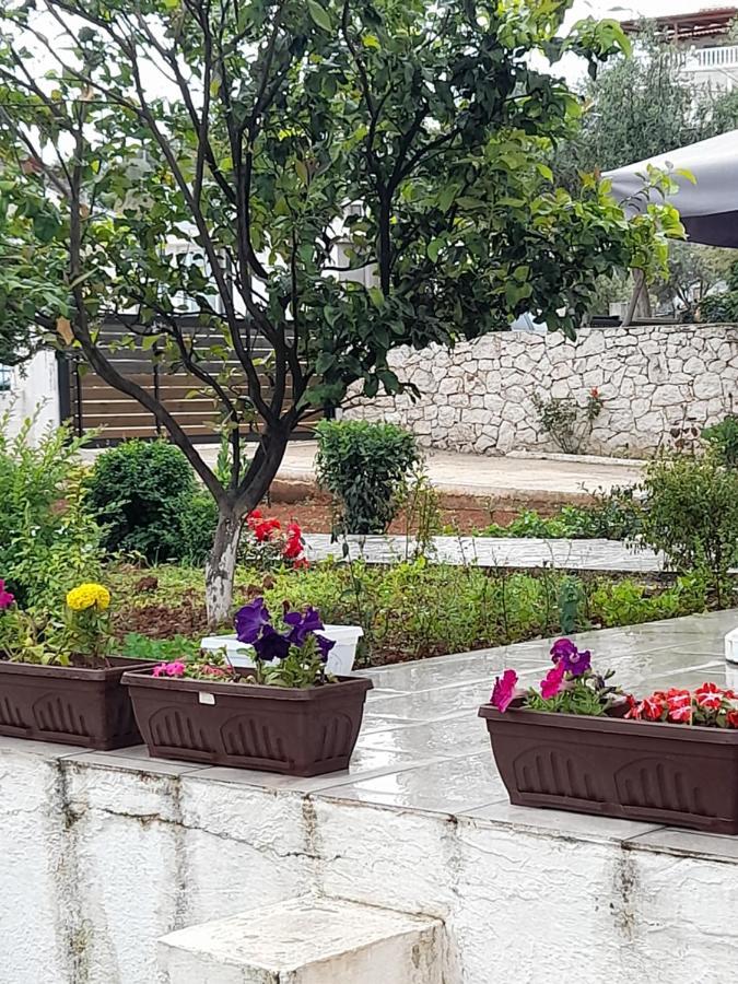 Vila F&M 卡萨米尔 外观 照片